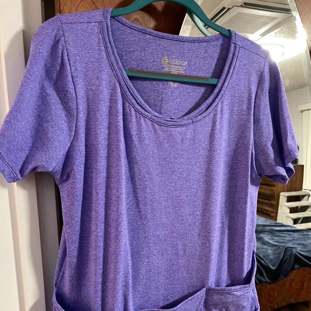 LAVENDER/LT PURPLE SHORT SLEEVED TUCK TOP XL BY FREE WOMAN APPAREL EUC
